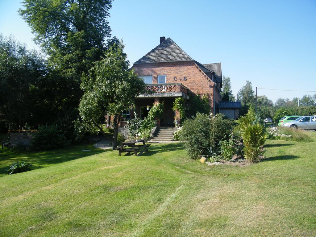 Gutshaus Daemelow Tussen Schwerin En Wismar Exterior photo